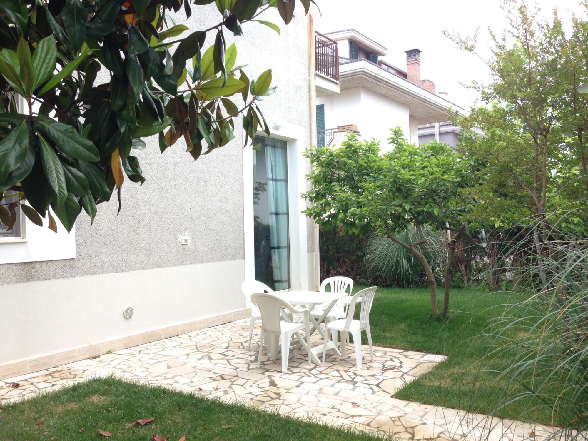 Apartmán Loft 3, A 150 M Dal Mare, Pineto Centro Exteriér fotografie